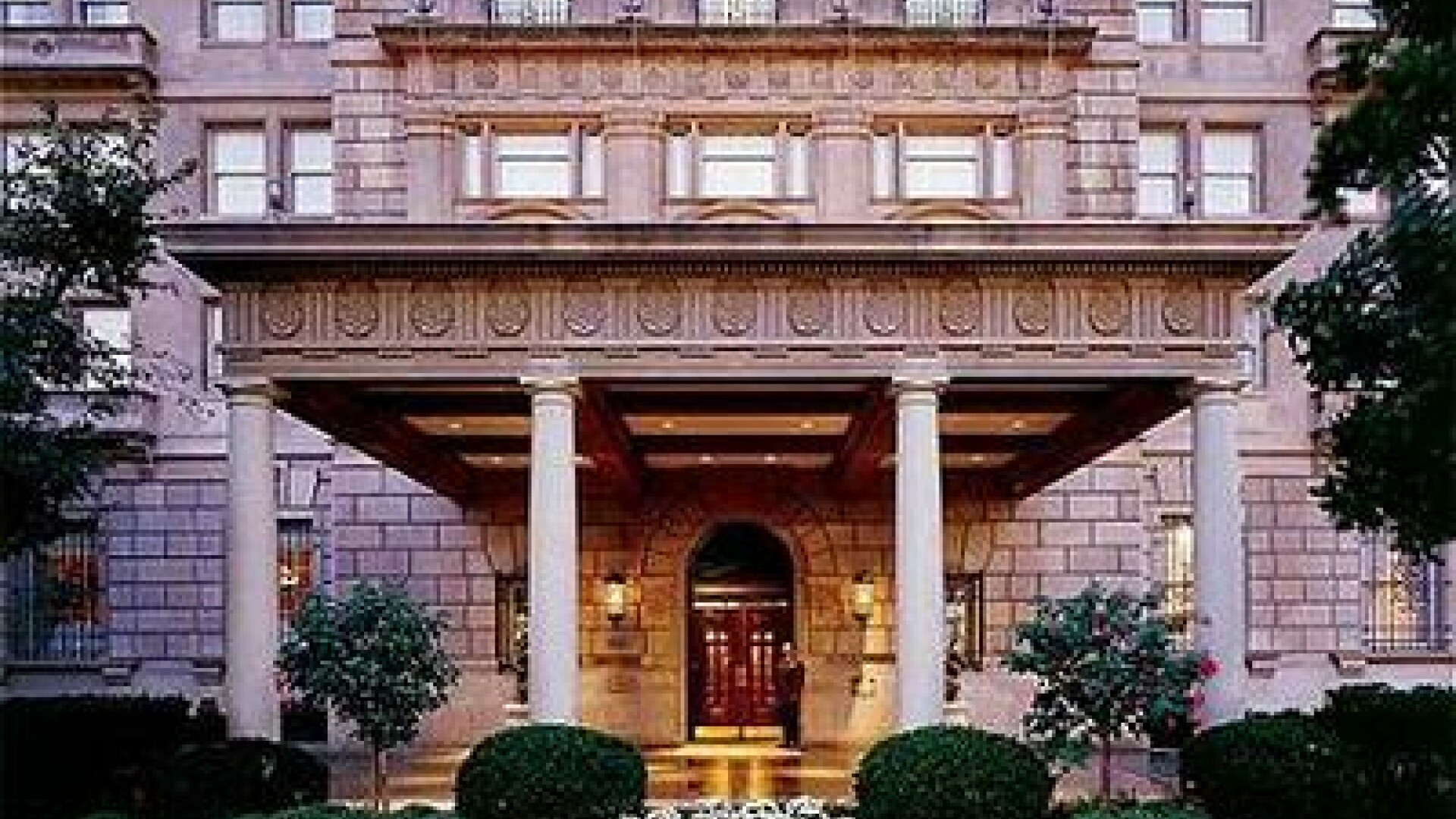 Familia Obama se va muta intr-o casa bantuita!