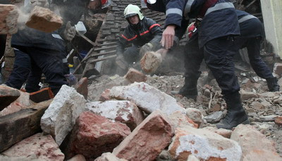 Doua magazine ale unor etnici albanezi au fost incendiate in Kosovo