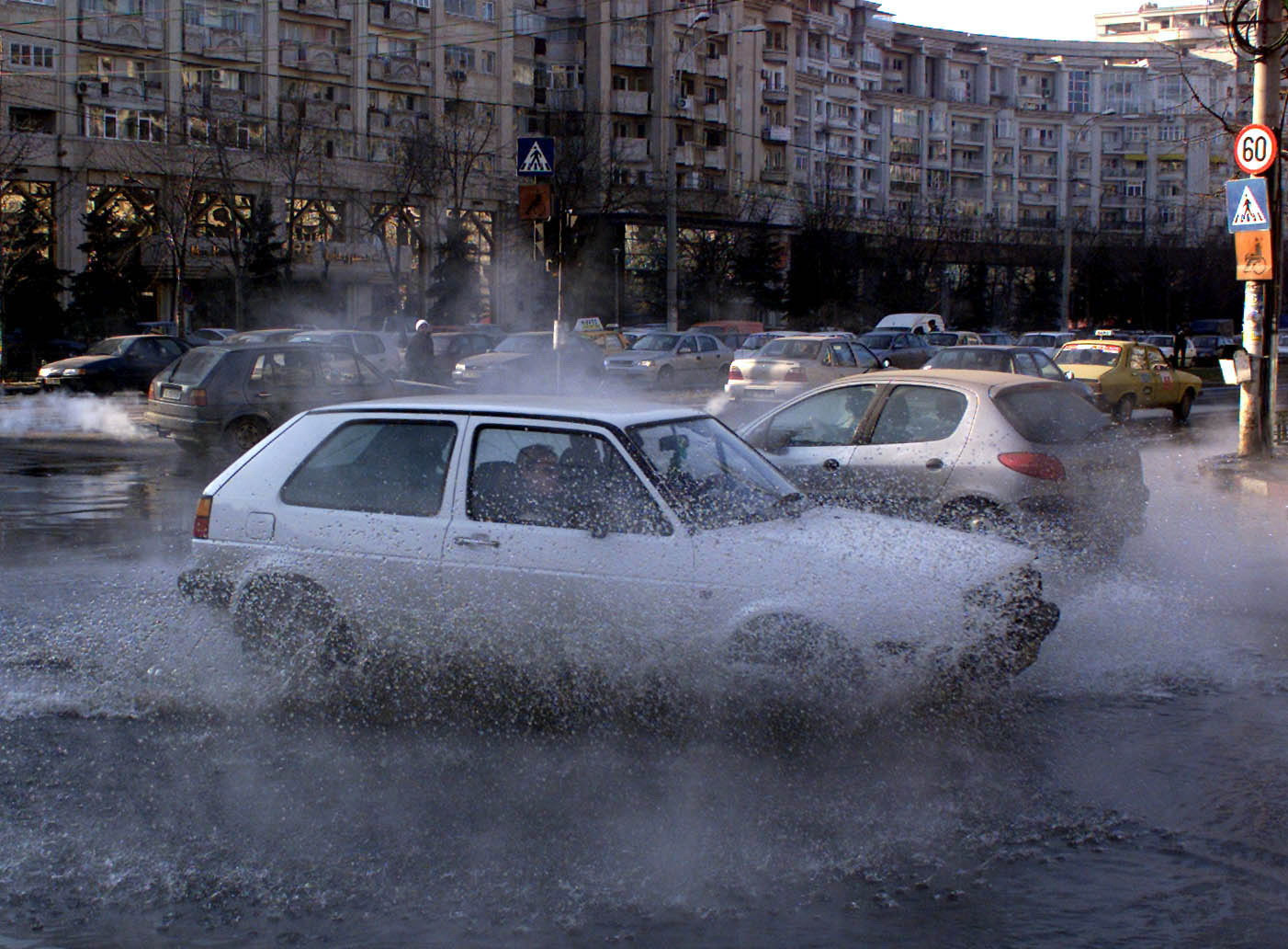 Craiova: 25.000 de oameni in frig, din cauza unei conducte sparte