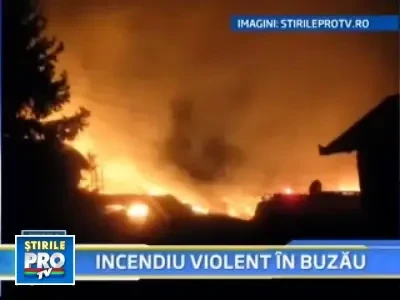 Flacari pana la cer intr-un cartier din Buzau