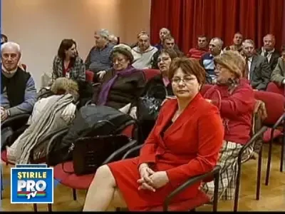 Legea "pensie sau salariu" creeaza probleme si in aviatie, si in primarii