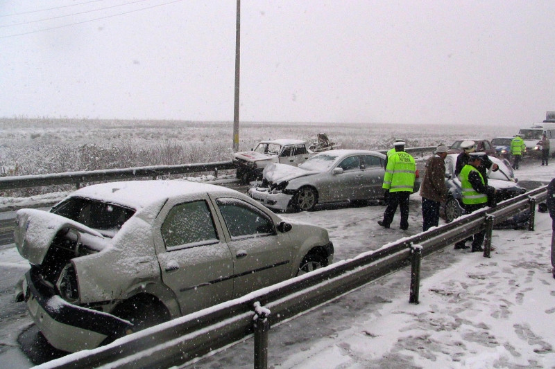 Soferii care nu au inteles ca A2 e inchisa, gasiti dardaind de politisti!