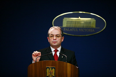 Guvernul cauta solutii anticriza. Industriasii spun ca sunt decapitalizati!