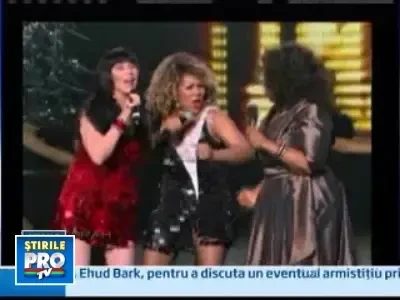 Oprah e macinata din nou de obezitate