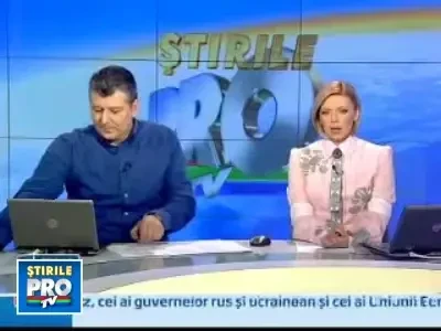 In plin ger, a ramas atarnat de pasarela unui rezervor de apa