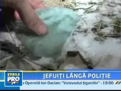 Doi germani, veniti intr-o misiune caritabila in Romania, pradati de hoti