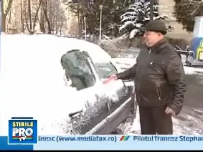 Zapada din Bucuresti i-a trimis fortat pe soferi la cumparaturi!