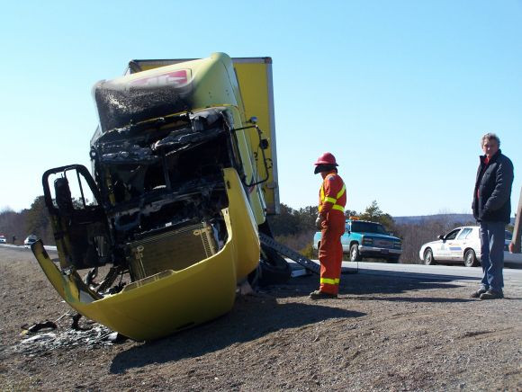 Camioneta lovita de metrou in Arizona!
