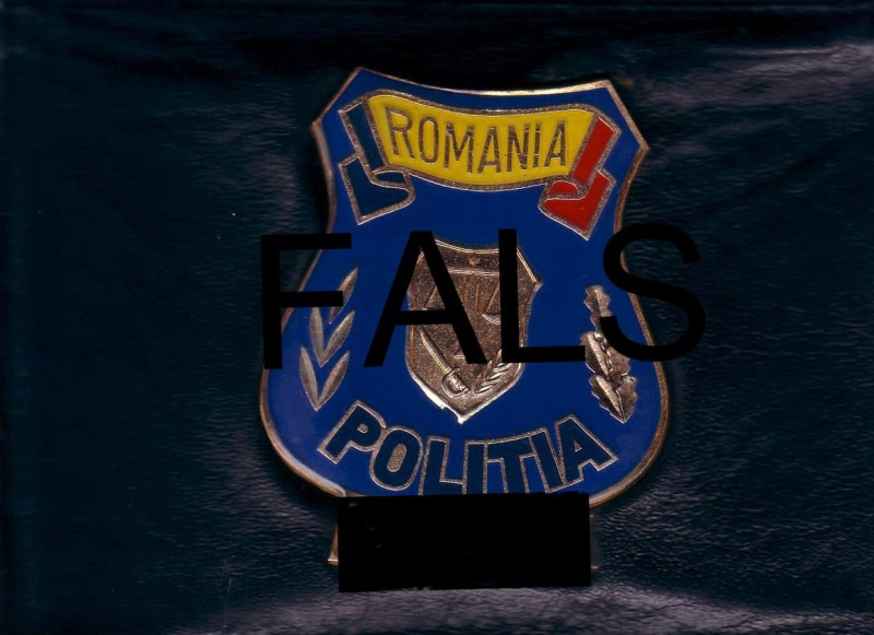 "Buna ziua, de la Politia Economica sunt, va iert daca ma cinstiti!"