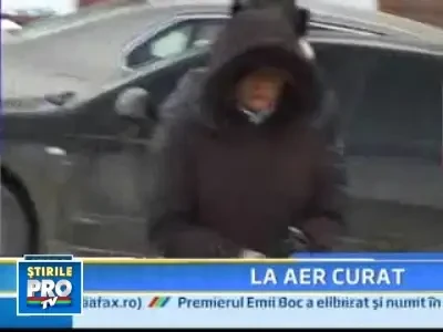 Traian Basescu, inca o tura cu snowmobilul