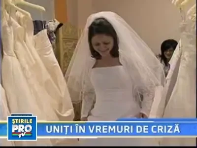 Pe timp de criza, romanii isi unesc si destinele si saraciile