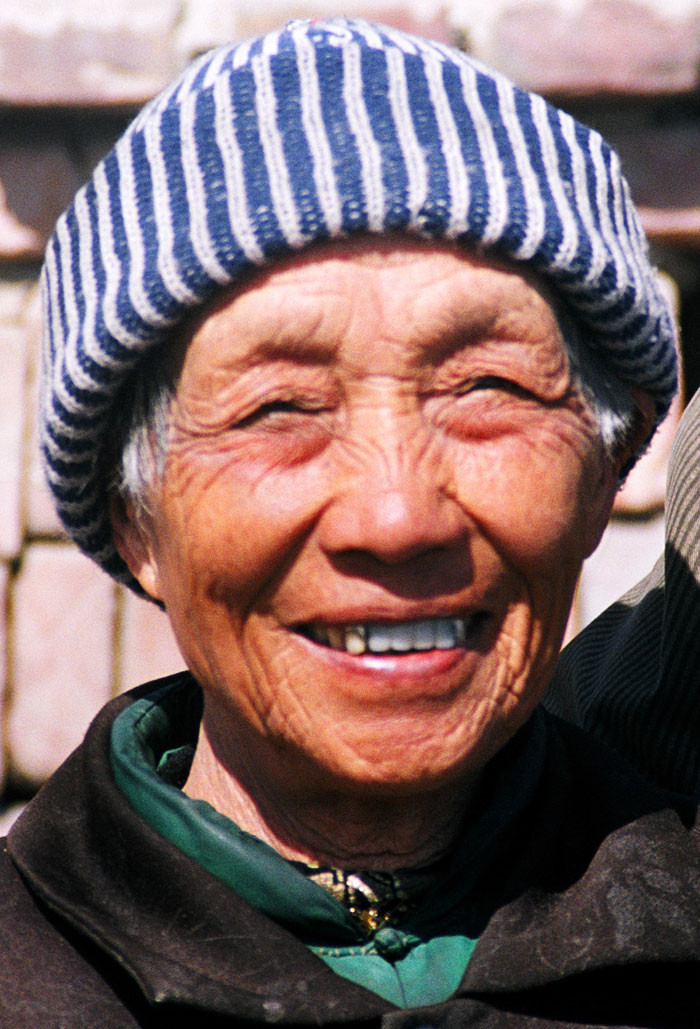 "Am 107 ani. Sunt singura. Vrei sa te insori cu mine?"