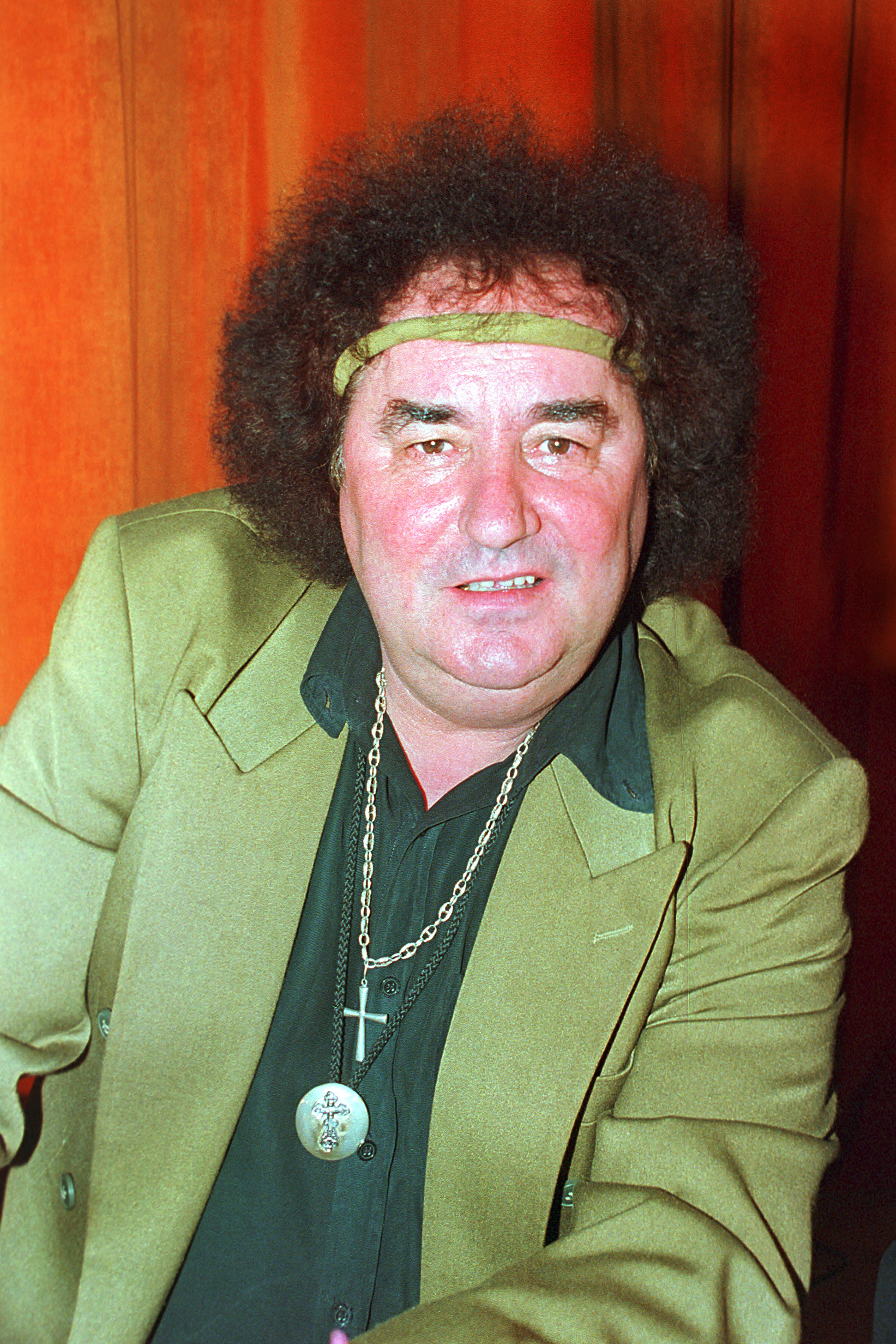 Fa-ma Doamne lacrima si scapa-ma de proces! 5 manelisti acuzati de plagiat!