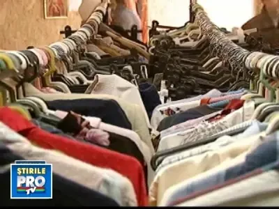 Ieftin si bun: romanii dau iama in magazinele second hand