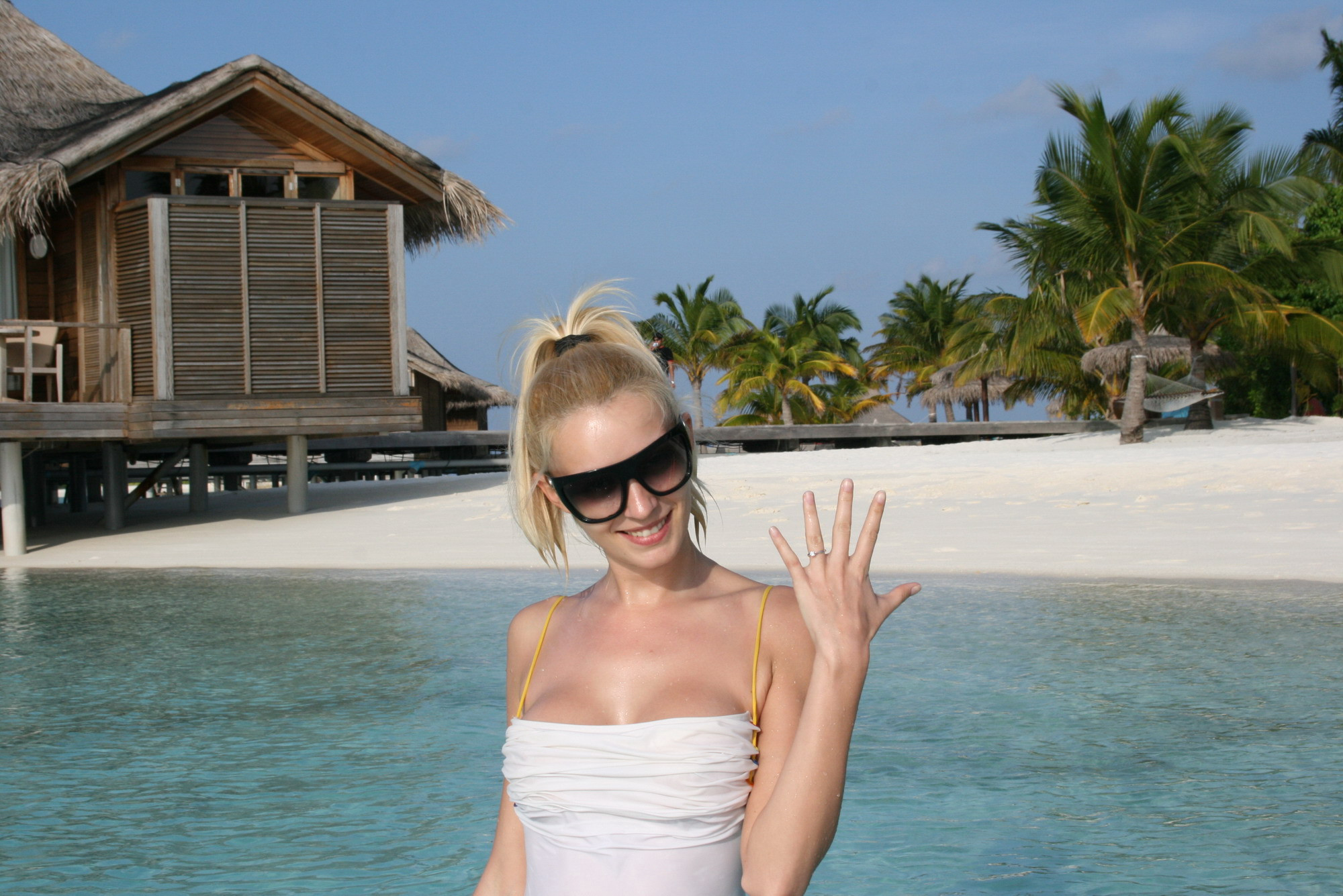 Regina si Cosmin s-au casatorit!