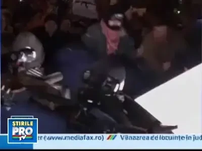 Noapte violenta in capitala Letoniei!