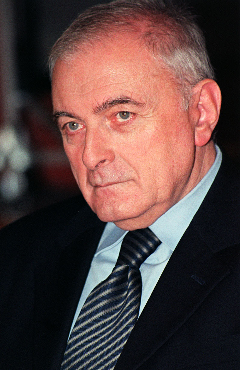 BNR: Dobanzile la creditele in lei ar trebui sa scada foarte mult!