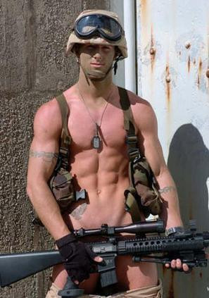 E OK daca esti gay... in armata! Zice Obama!