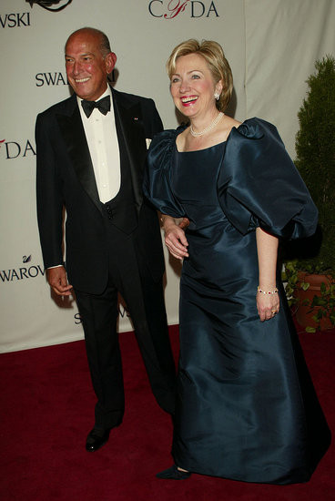 Vine investirea lui Obama! Ce rochie a ales Hillary Clinton?