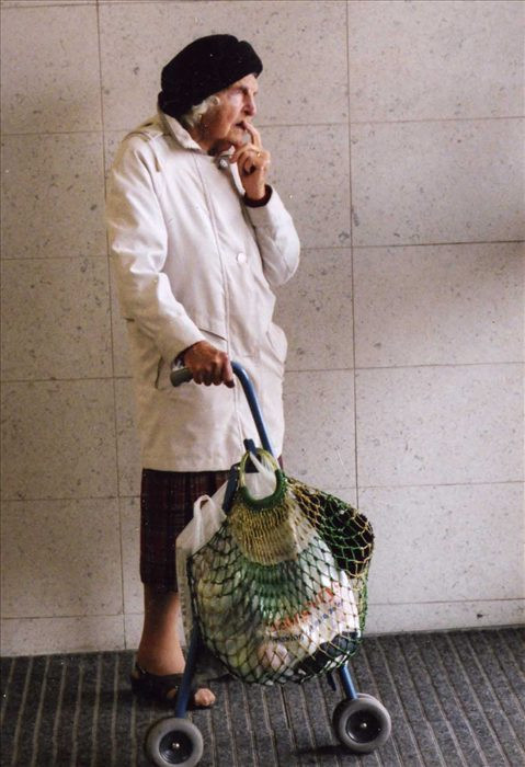 O batrana a uitat aragazul deschis punand in pericol un bloc din Constanta