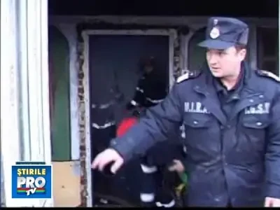 Incendiu in Arges! O biserica veche de 200 de ani a luat foc