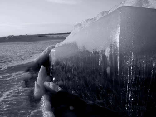 Peste 70 de credinciosi au cazut in fluviul Volga, dupa ce gheata a cedat