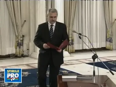 Emotii de ministru: Liviu Dragnea a uitat sa-si semneze actul de numire!