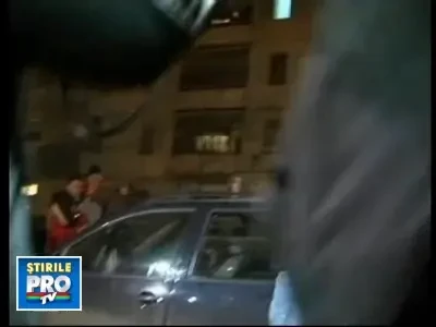 Un sofer beat a "adormit" in autoturism, incercand sa scape de politisti!