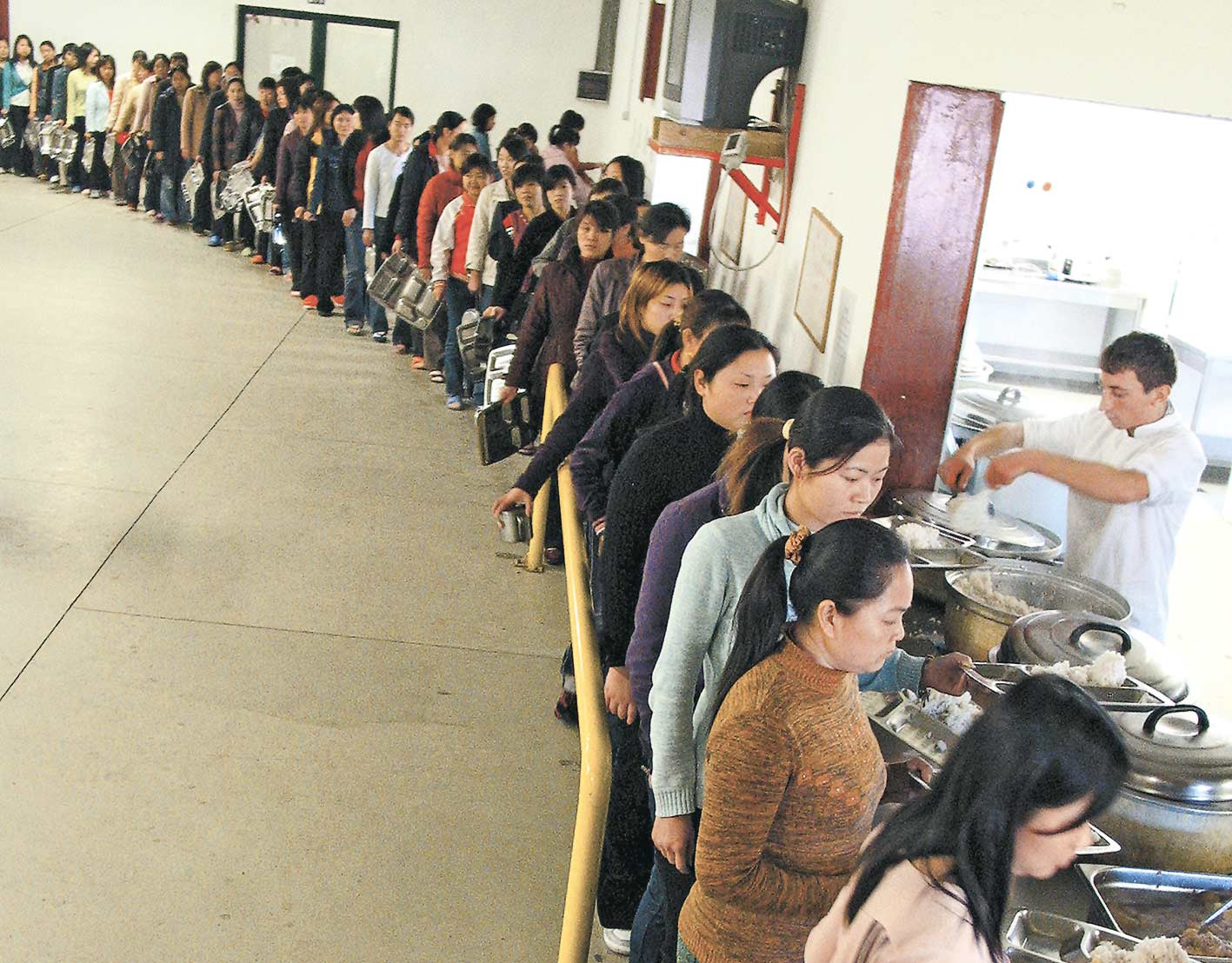 10.000 de permise de munca pentru straini. Sunt multe sau putine?