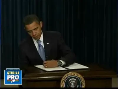 Barack Obama le-a "inghetat" salariile colaboratorilor de la Casa Alba