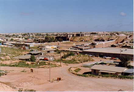 Roman ratacit in desertul australian, gasit dupa sase zile