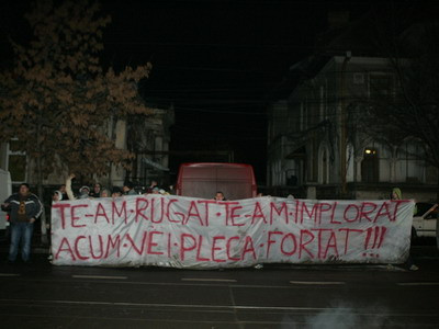 Copos, huiduit de suporterii rapidisti in fata la ProTV!