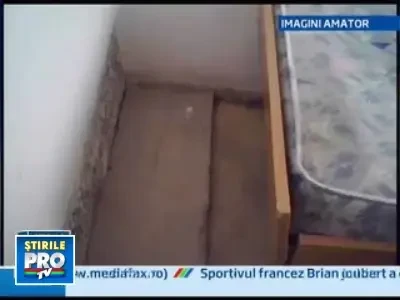 Camere modernizate la parter, mizerie crunta la etaj, intr-un camin sibian