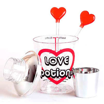 Oferte de Valentine's: casuta din copac sau piscina sexy