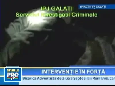 Interventii in forta ale politistilor din Galati si Lugoj