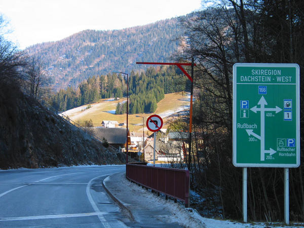 A tinut masina in parcare mai mult decat trebuia. Amenda: 21.000 de euro!