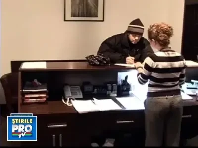 Notarii baga mai putini bani in buzunarul statului