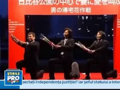 Este ziua cand japonezii isi iubesc sotiile cu voce tare!