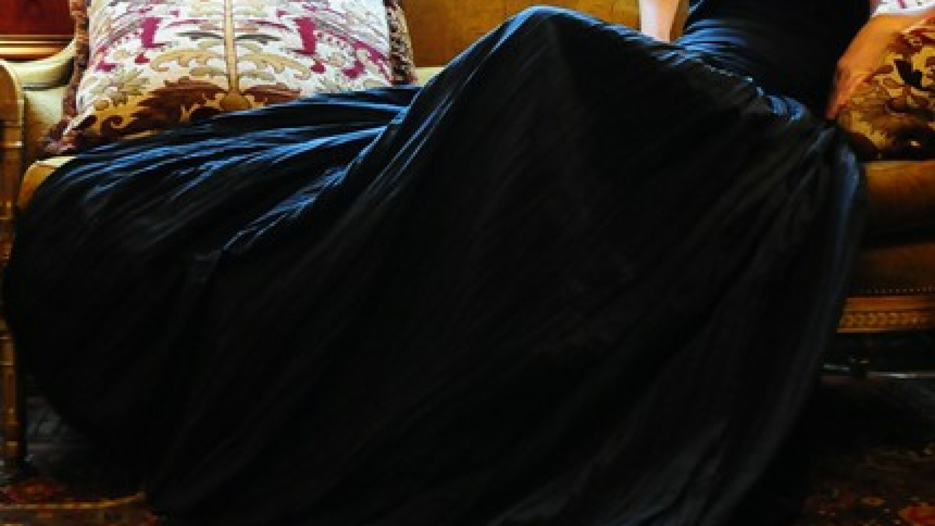 Ai purta o rochie neagra de mireasa la nunta?