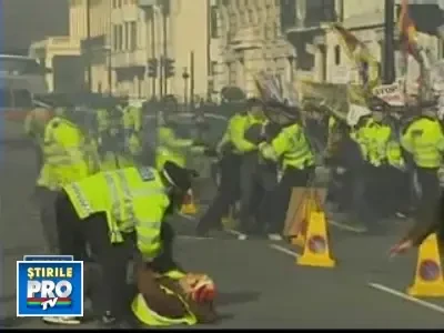 Militantii pro Tibet au incins o bataie cu politistii englezi