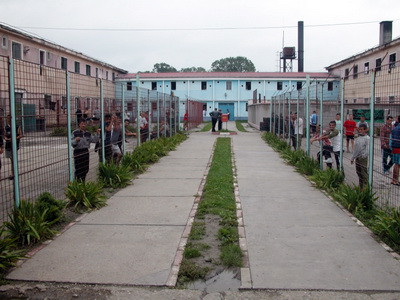 A fugit de la spital si a ajuns in curtea puscariei!