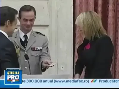 Creatoarea lui Harry Potter a fost decorata de Nicolas Sarkozy