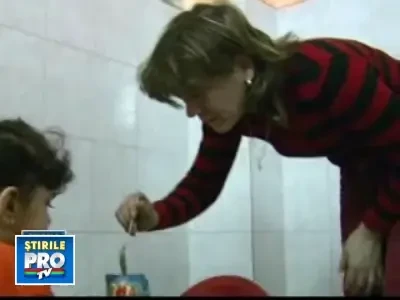 60.000 de copii din centrele de ocrotire mor de foame! Nimanui nu-i pasa