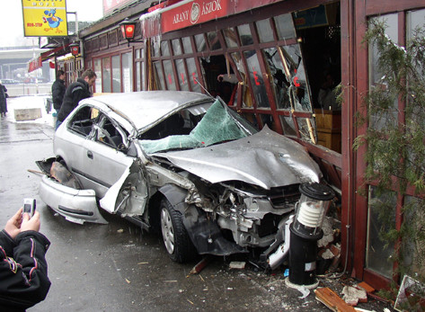 Accident spectaculos in aceasta dimineata la Sibiu