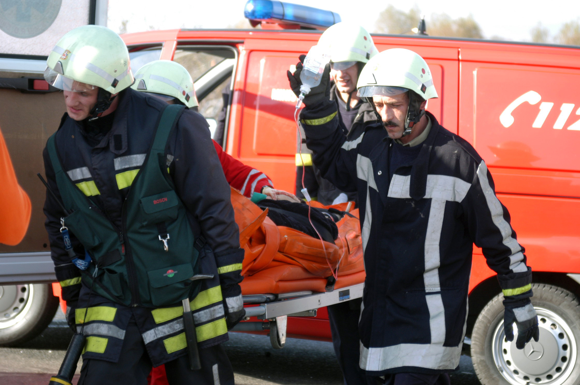 Grav accident in judetul Dambovita! Doi barbati au ajuns la spital