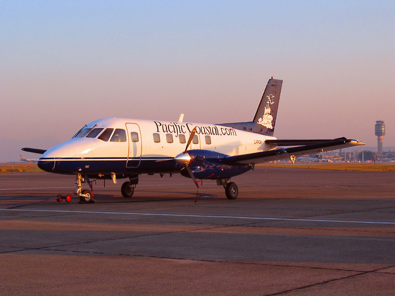 Sase morti in urma prabusirii unui avion intr-un afluent al Amazonului