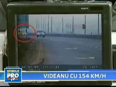 Adriean Videanu, tras de politisti pe dreapta! Vezi aici imaginile