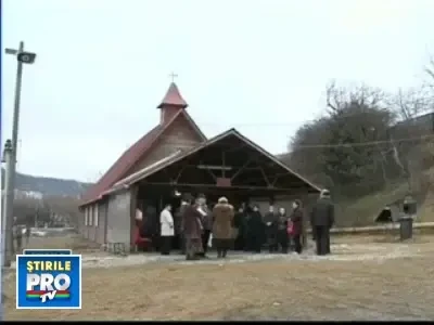 S-a spanzurat in biserica, chiar langa icoane!