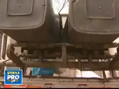 Criza financiara se vede-n... gunoi! Pe post de ghicitori - gunoierii