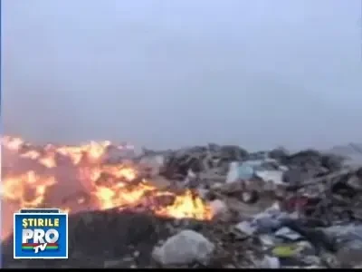 Tone de deseuri cuprinse de flacari in Lugoj!